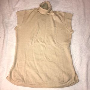 Peruvian turtle neck top